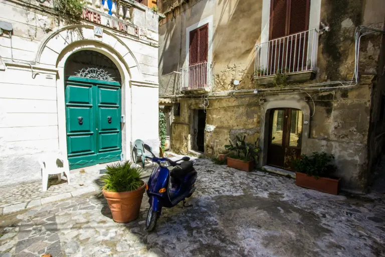 Italien